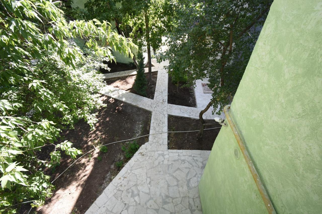 Forest Hills Yerevan Exterior photo