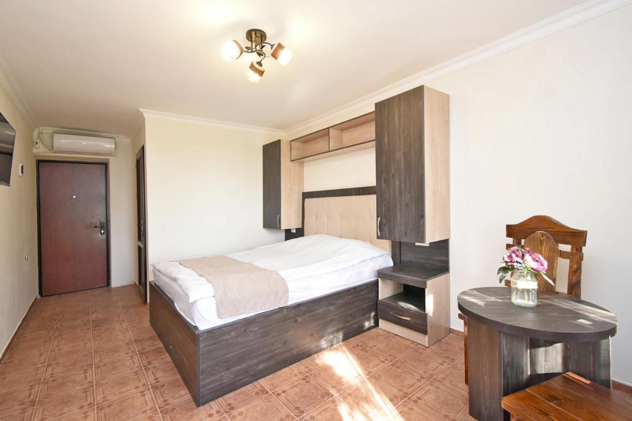 Forest Hills Yerevan Exterior photo