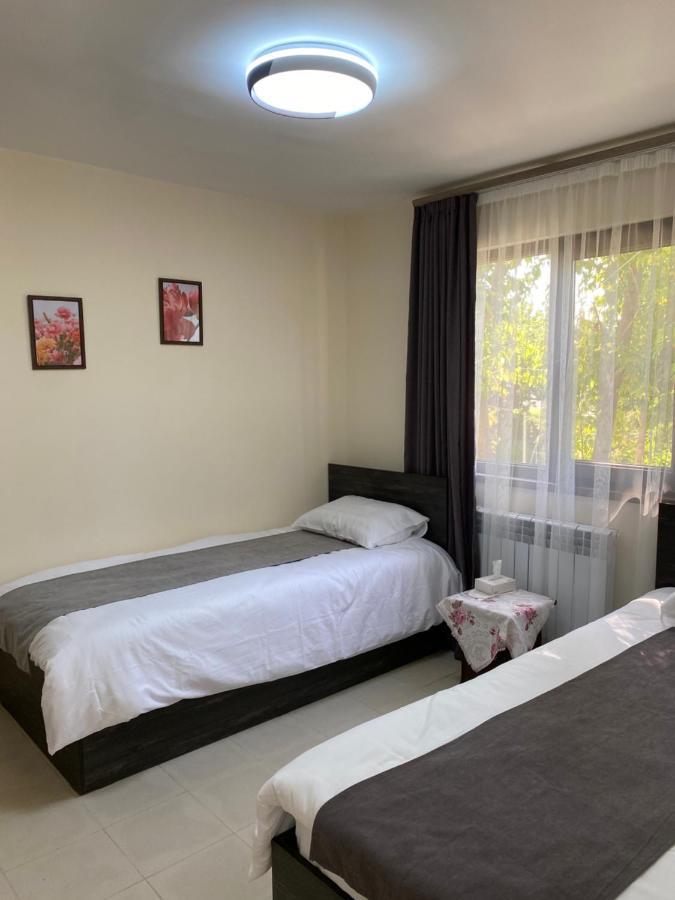 Forest Hills Yerevan Exterior photo